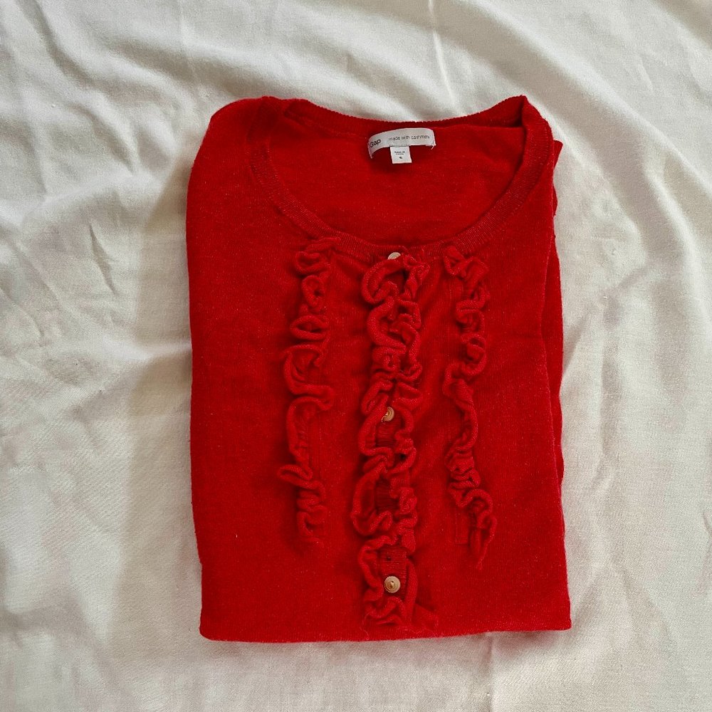 Red Ruffled Cashmere-blend Lightweight Sweater.